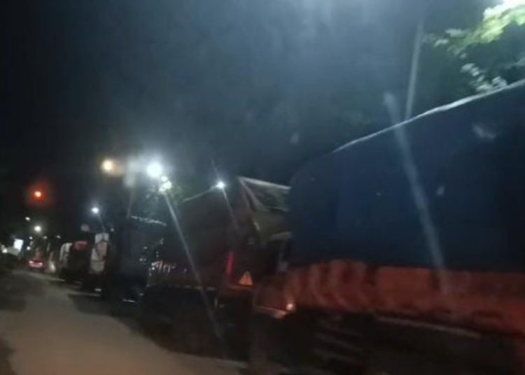 “Breaking News “Malam Ini Jalan Kawasan Kota Muara Enim Terjadi Kemacetan Panjang