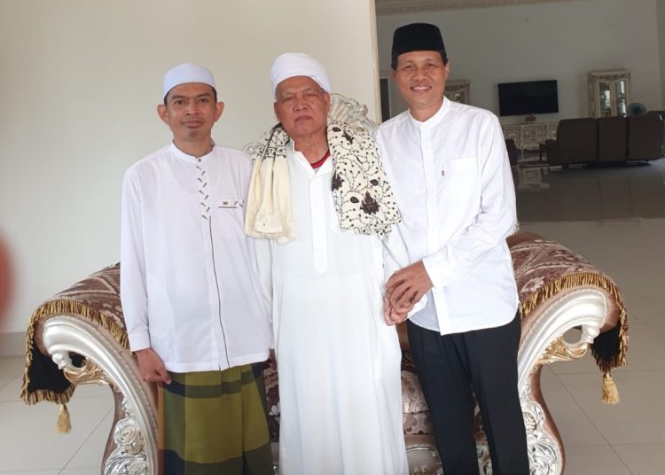 Kunjungan KH Dainawi(Gerentam) Ke Tempat Balon Bupati Muara Enim Pertanda Dia Aktif di Organisasi Keagamaan