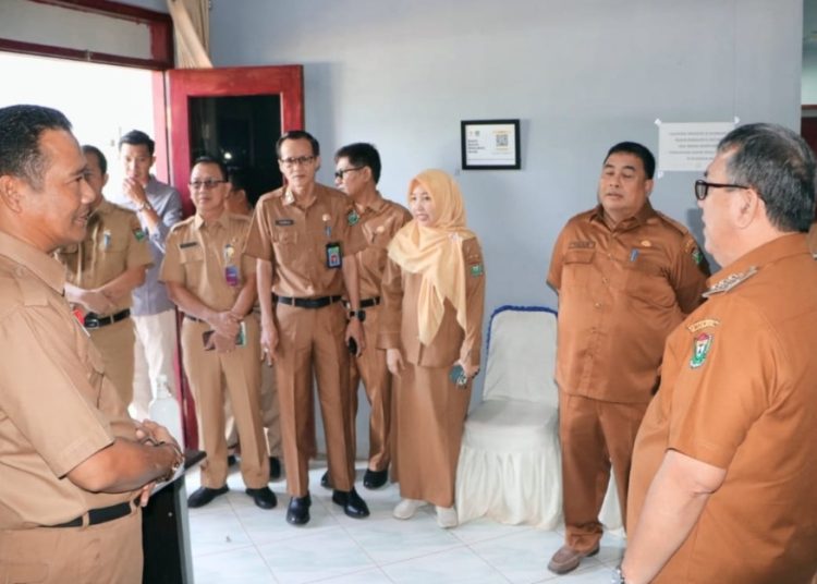 Hari Pertama Kerja, Kantor Dinas Pelayanan Publik di Sidak