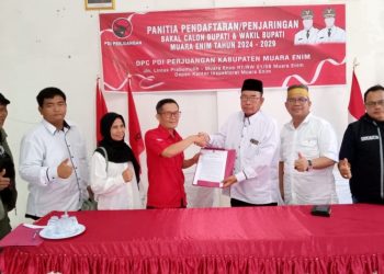Peduli Muara Enim, BR Daftar Balon Bupati di Markas Banteng Moncong Putih
