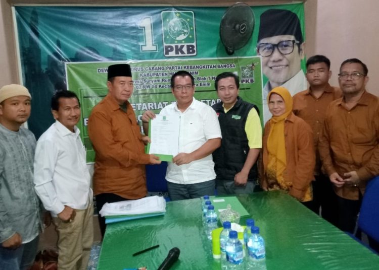 PKB Muara Enim Terima Formulir Balon Bupati Bambang Ridwansyah (BR)
