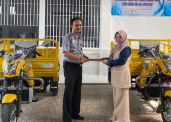 Bukit Asam (PTBA) Serahkan Bantuan Kendaraan untuk Lapas Kelas IIB Muara Enim