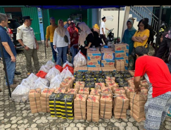 Bukit Asam (PTBA) Salurkan Bantuan untuk Korban Banjir di Lawang Kidul