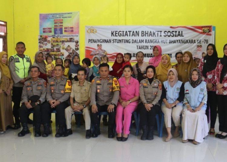 Baksos Pada Anak Penderita Stunting oleh Polres Muara Enim : Dalam rangka HUT Bhayangkara ke 78 Tahun 2024