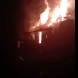 Rumah Warga Segamit SDU Yang Terbakar Diduga Konsleting Listrik