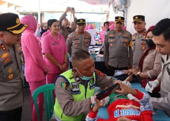 Peringati HUT Bhayangkara ke-78, Polres Muara Enim Gelar Sunatan Massal dan Pengobatan Gratis