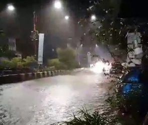 Breaking News “Malam Ini Jalan Sudirman Muara Enim Direndam Banjir, Aktifitas Muara Enim : Ini Tanggung Jawab Pemerintah