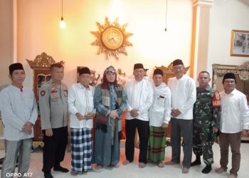 Masjid Jamik Babusallam Gelumbang Santuni Anak Yatim Dan Hadirkan Sultan Iskandar Mahmud Badarudin