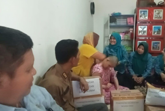 Camat Muara Enim Elvik Fransiska Jemput Bola Berikan Perhatian Khusus Untuk Dewa Krisna