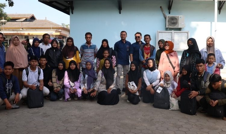 Bukit Asam (PTBA) Berangkatkan 22 Penerima Beasiswa Bidiksiba ke Perguruan Tinggi